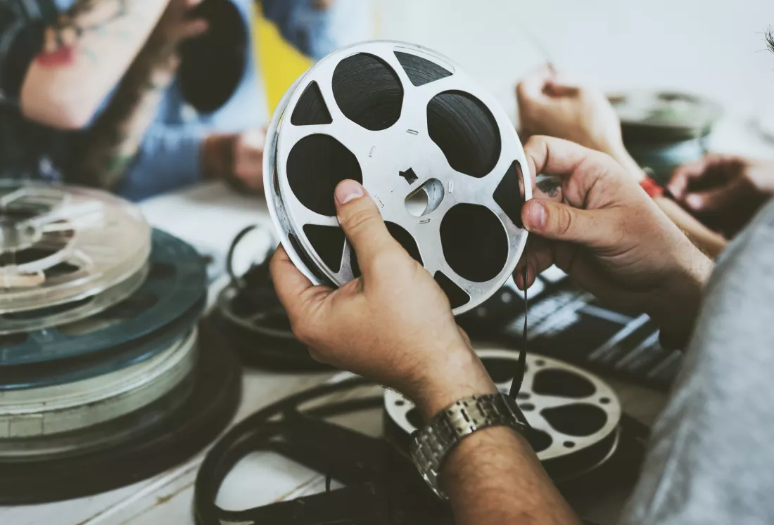 hand-hold-film-strip
